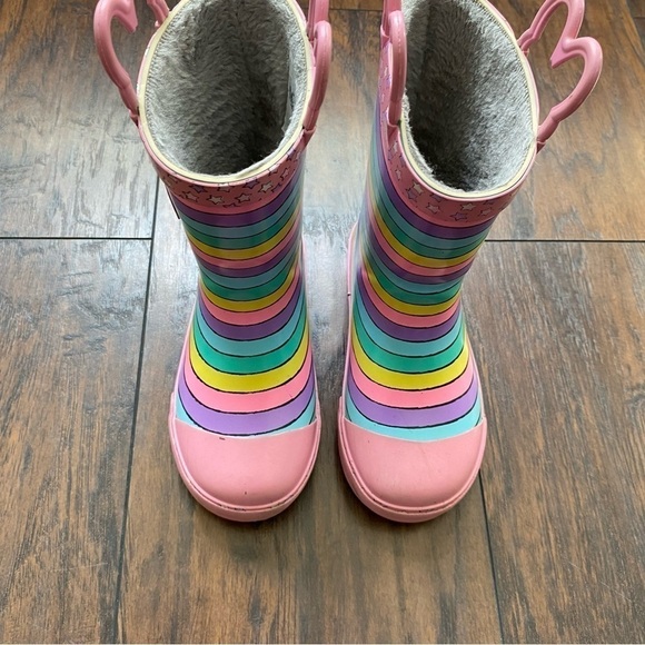 Minnie Mouse Rain Boots - Picture 8 of 13